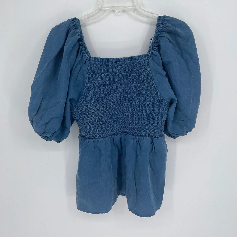 Old Navy Women's Blue Puff Sleeve Smocked Peplum Top Size Large Tall